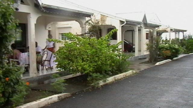 Gites Vasseaux Capesterre-Belle-Eau Quarto foto
